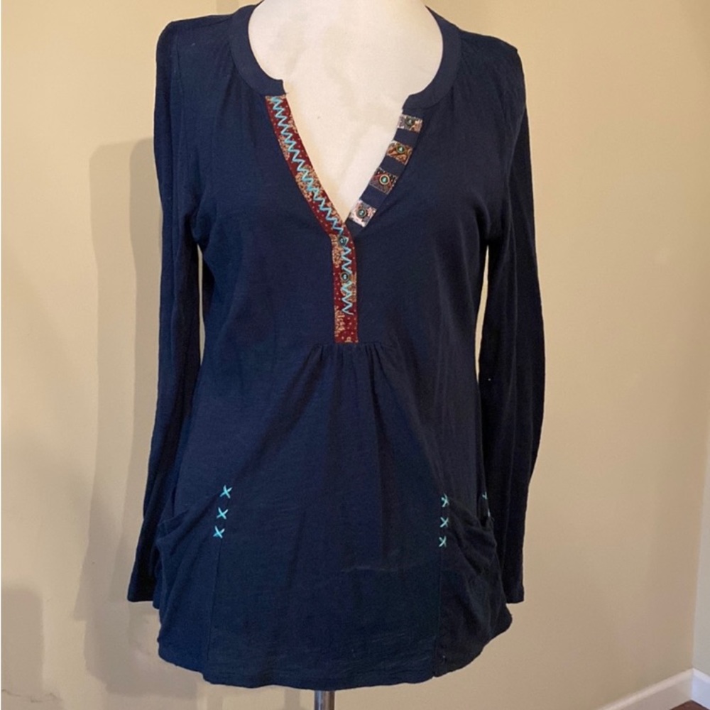 Anthropologie Long sleeve Navy Blue V Neck Size M